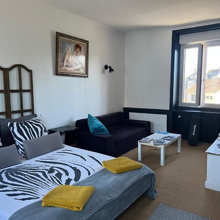 Chambre Spacieuse Dans Maison Renovee Granville Esterno foto
